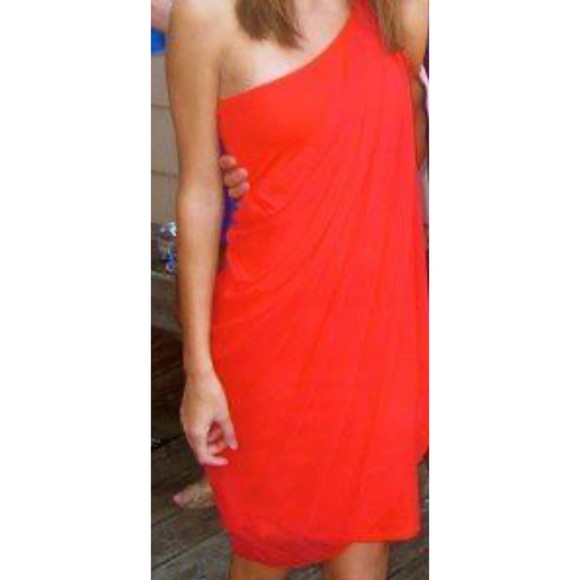 Alicia and Olivia Red One Shoulder Dress - Picture 4 of 4